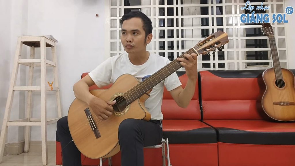 Dạy Đàn Guitar Quận 12 || Moderato, lớp học đàn guitar quận 12, trung tâm dạy đàn guitar quận 12, học đàn guitar ở đâu tại quận 12, học đàn guitar cơ bản