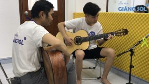 Dạy Đàn Guitar Quận 12 || Over and over, trung tâm dạy đàn guitar cơ bản quận 12, lớp học đàn guitar cho người mới bắt đầu quận 12, học guitar ở đâu quận 12