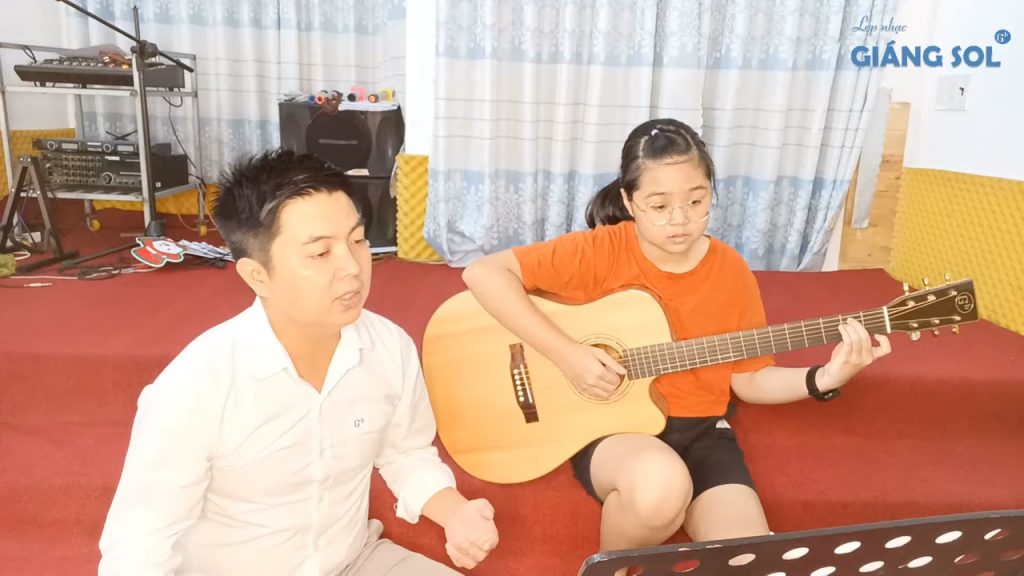 Dạy Đàn Guitar Quận 12 || Ta Trở Về, lớp dạy đàn guitar cơ bản quận 12, dạy đàn piano quận 12, dạy đàn organ quận 12, dạ vẽ quận 12, dạy thanh nhạc quận 12