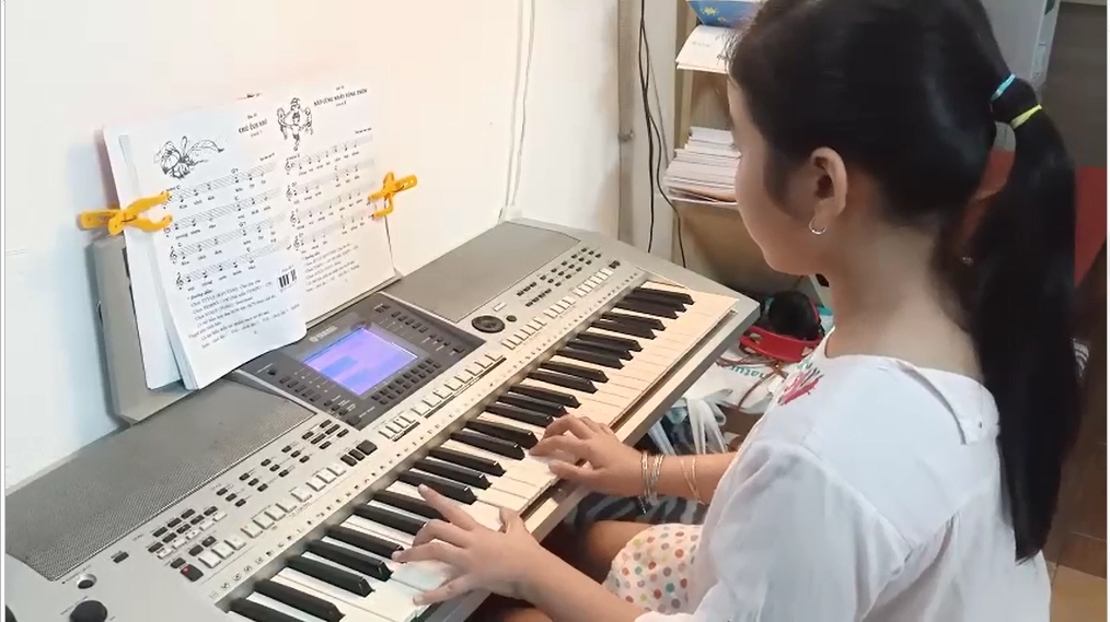 Dạy Đàn Organ Quận 12, Nào Cùng Nhảy Vòng Tròn, dạy đàn piano quận 12, dạy đàn guitar quận 12, lớp nhạc giáng sol quận 12, trung tâm âm nhạc quận 12