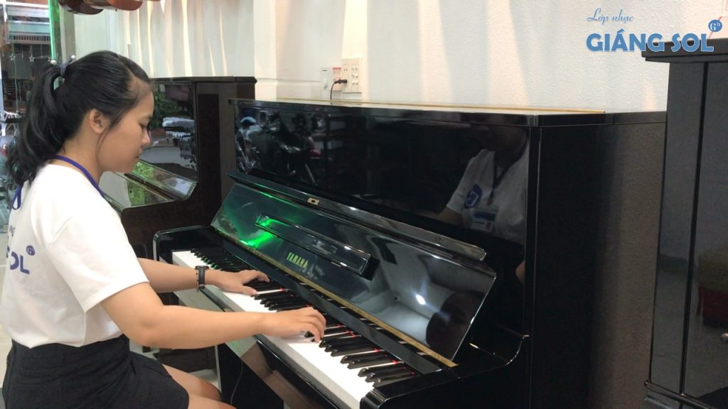 Dạy Đàn Piano Quận 12 || A Comme A'mour, trung tâm dạy đàn piano quận 12, lớp dạy đàn piano quận 12, lớp học đàn piano quận 12, dạy đàn guitar, organ