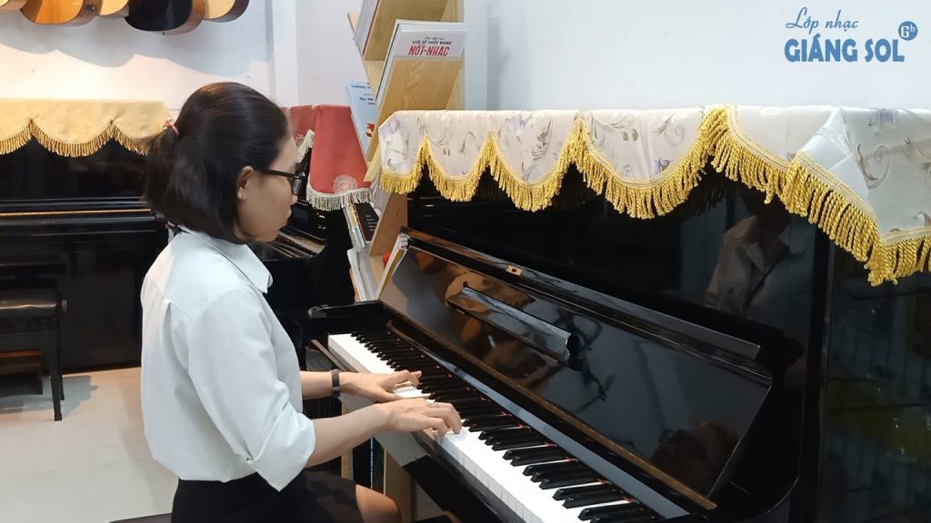 Dạy Đàn Piano Quận 12 || Tôi Thấy Hoa Vàng Trên Cỏ Xanh, lớp học đàn piano quận 12, trung tâm dạy đàn piano tại quận 12, học piano cho bé quận 12